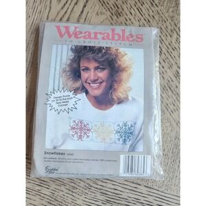 Crossstitch Kit Wearables Snowflakes Holiday Golden Bee Cross-stitch Kit New